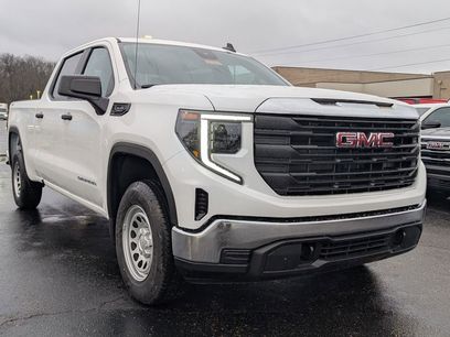 New 2026 GMC Sierra 1500 Pro w/ Pro Value Package