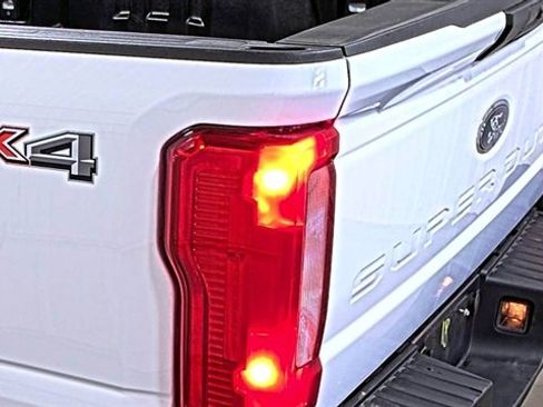 Used 2024 Ford F350 XLT AWD/4WD image 14
