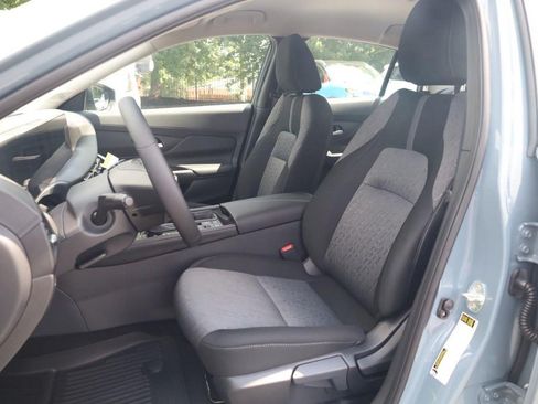 New 2026 Nissan Sentra SV w/ SV Convenience Package FWD image 20