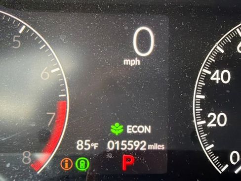 Used 2025 Honda Civic Sport image 9