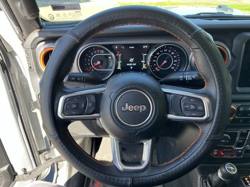 Used 2022 Jeep Gladiator Mojave w/ LED Lighting Group image 14