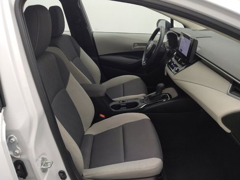 Used 2023 Toyota Corolla LE image 21