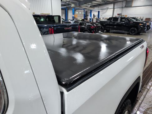 Used 2020 GMC Sierra 1500 SLT w/ SLT Premium Plus Package AWD/4WD image 7