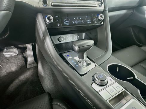 Used 2026 Genesis G70 2.5T RWD image 25