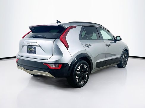 Used 2023 Kia Niro Wind w/ Wind Preserve Package FWD image 9