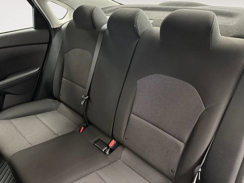 Used 2022 Kia Forte LXS FWD image 13