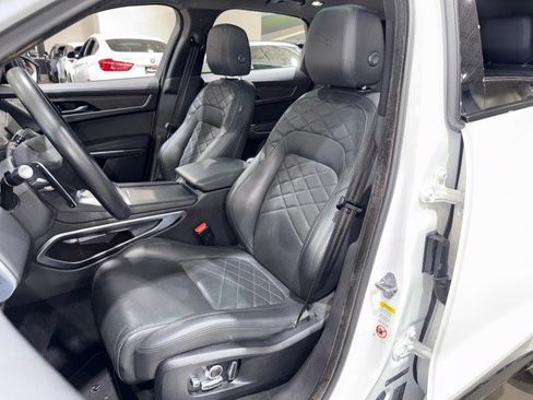 Used 2021 Jaguar F-PACE S image 9