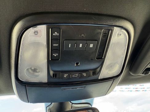 Used 2024 Dodge Durango GT image 18