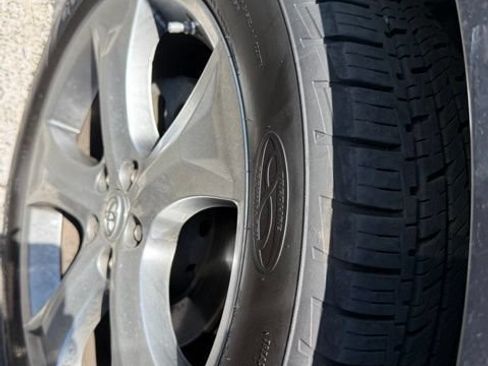 Used 2013 Toyota Venza XLE w/ Tow Prep Pkg FWD image 5