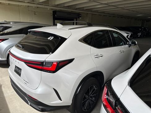 Used 2025 Lexus NX 350h AWD w/ Accessory Package (2T) image 3