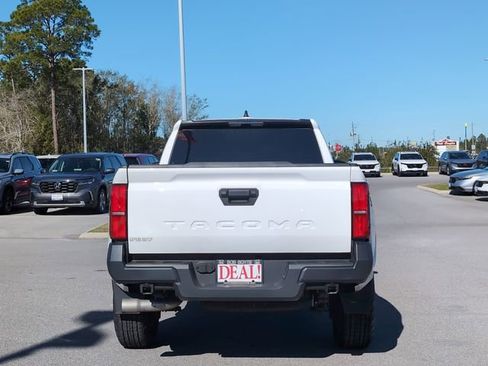 Used 2025 Toyota Tacoma SR image 4
