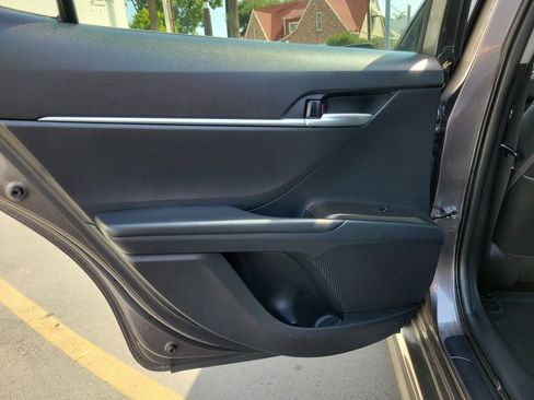 Used 2024 Toyota Camry SE w/ Blackout Package (TMS) image 14