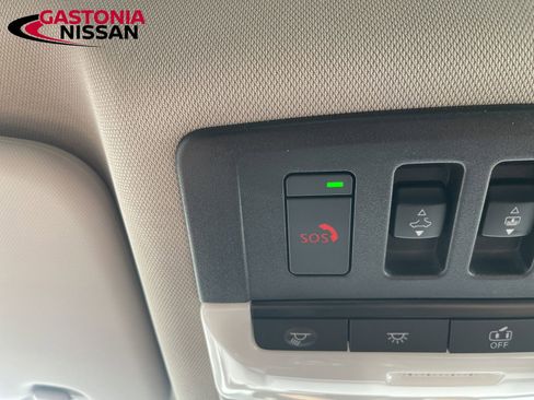 Used 2026 Nissan Rogue Platinum w/ Platinum Premium Package image 30