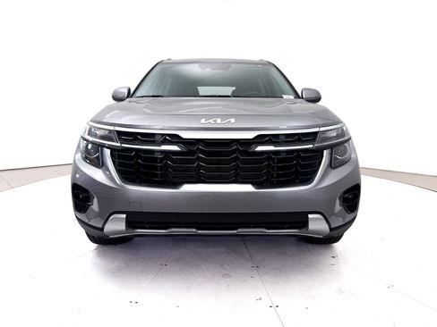 Certified 2024 Kia Seltos EX FWD image 12