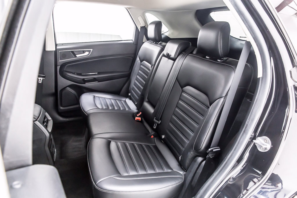 Used 2020 Ford Edge SEL FWD image 29