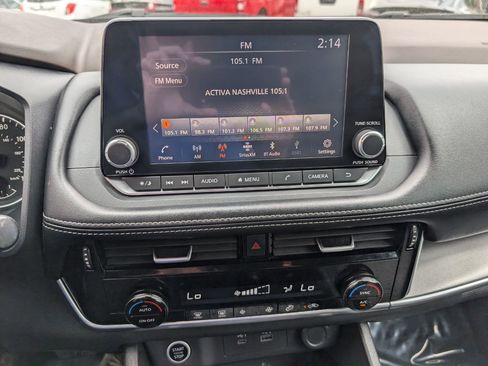 Used 2022 Nissan Rogue SV FWD image 22