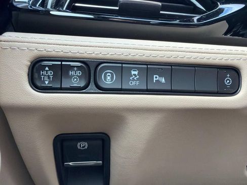 Used 2023 Acura MDX SH-AWD w/ Advance Package image 10