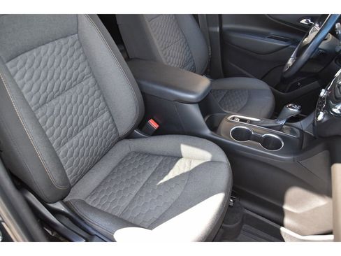 Used 2020 Chevrolet Equinox LT w/ Driver Convenience Package image 29