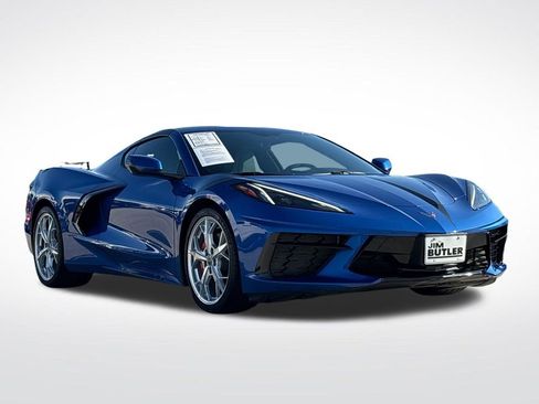 Used 2023 Chevrolet Corvette Stingray Coupe w/ Chrome Exterior Badge Package RWD image 9