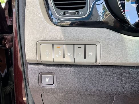 Used 2016 Kia Sedona SX Limited FWD image 34