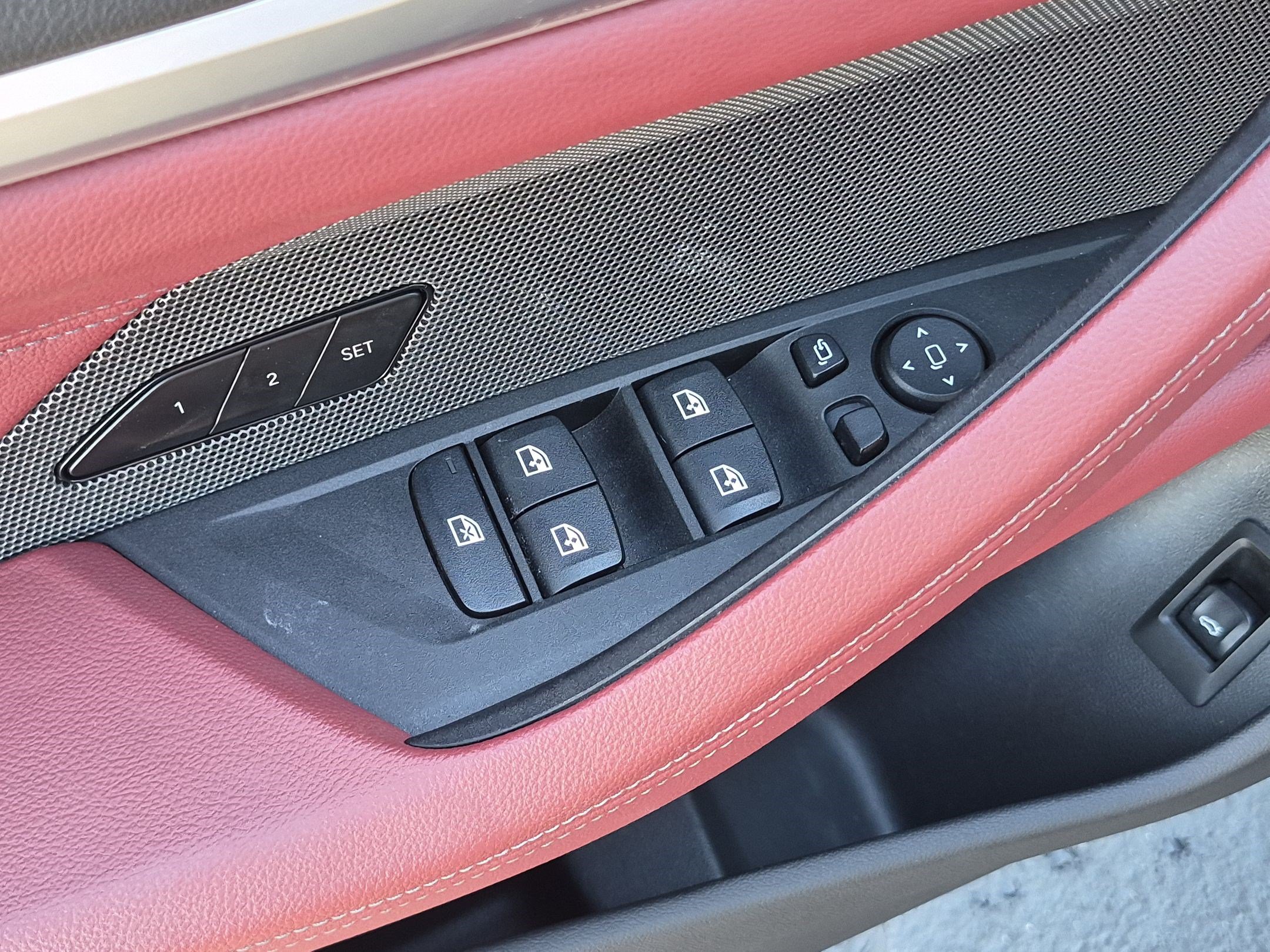 Used 2024 BMW i4 eDrive35 w/ Premium Package RWD image 15