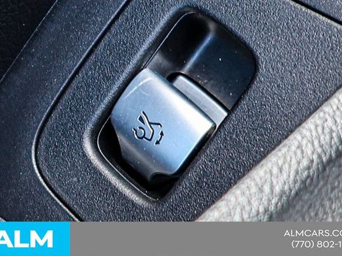 Used 2024 Mercedes-Benz EQE 500 4MATIC Sedan image 51