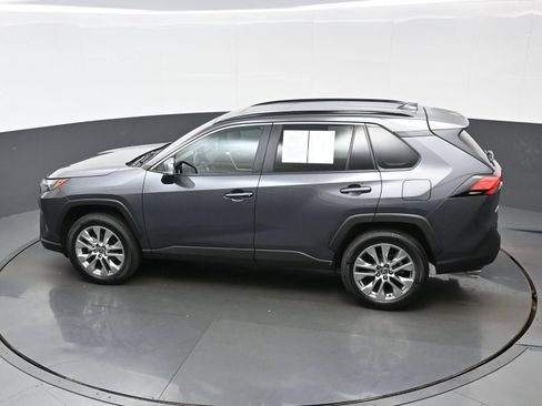 Used 2025 Toyota RAV4 XLE Premium w/ Weather Package AWD/4WD image 39