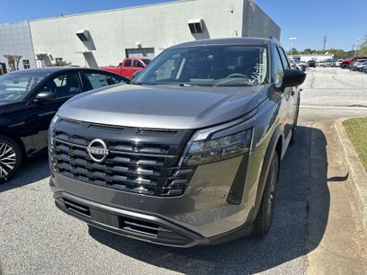 New 2026 Nissan Pathfinder SV