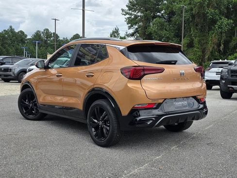 Used 2024 Buick Encore GX Sport Touring FWD image 5