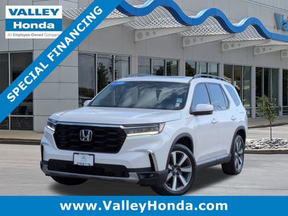 Certified 2025 Honda Pilot Touring