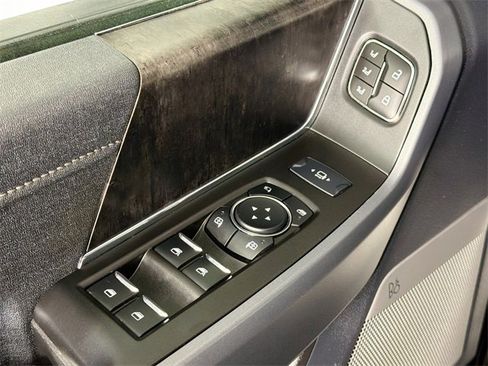 Used 2023 Ford F250 Lariat w/ Lariat Ultimate Package image 17