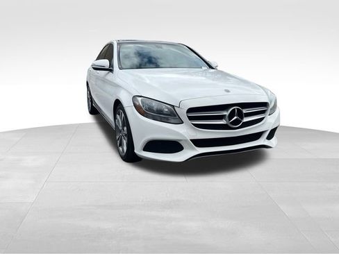 Used 2018 Mercedes-Benz C 300 Sedan w/ Premium Package image 7