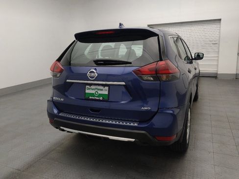 Used 2018 Nissan Rogue S AWD/4WD image 7