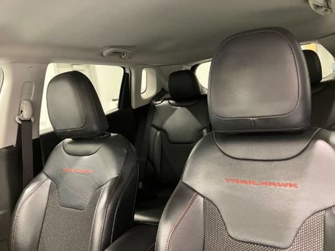 Used 2020 Jeep Compass Trailhawk AWD/4WD image 45