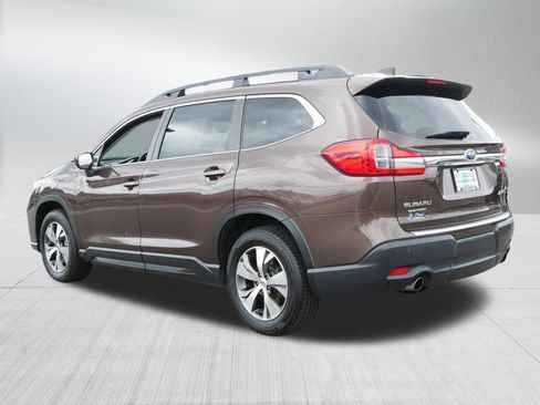 Used 2019 Subaru Ascent Premium AWD/4WD image 5