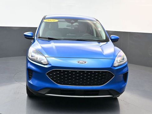 Used 2021 Ford Escape SE image 11