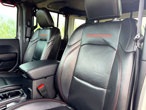 Used 2018 Jeep Wrangler Unlimited Rubicon image 16