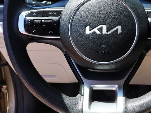 Used 2022 Kia K5 LXS image 53