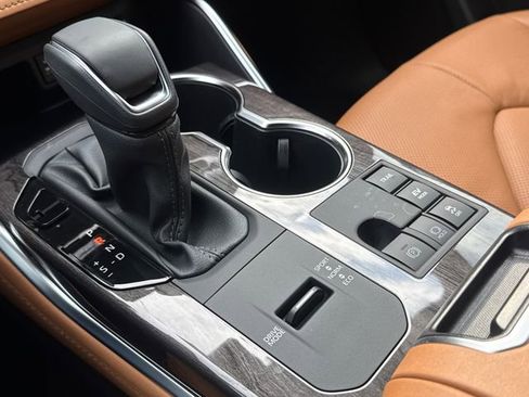 New 2026 Toyota Highlander Platinum AWD/4WD image 28