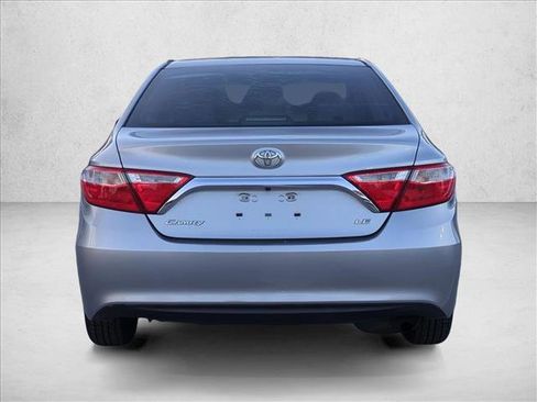 Used 2015 Toyota Camry LE FWD image 6