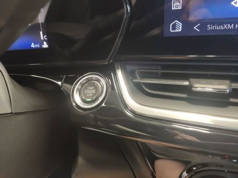 New 2025 Chevrolet Trax RS w/ Sunroof Package image 21