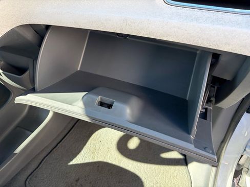 Used 2021 Chevrolet Bolt Premier w/ Infotainment Package image 18