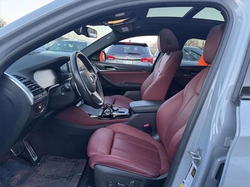 Used 2024 BMW X4 xDrive30i w/ Premium Package image 17