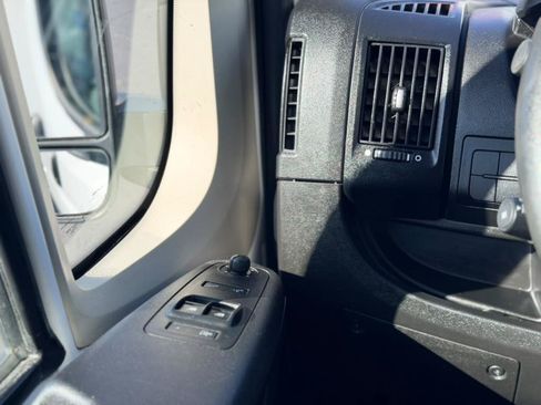 Used 2021 RAM ProMaster 2500 FWD image 22