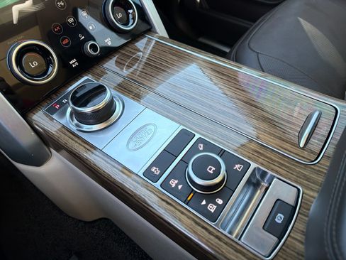 Used 2019 Land Rover Range Rover Supercharged AWD/4WD image 26