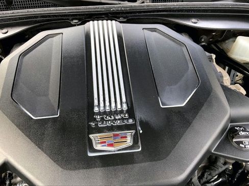 Used 2023 Cadillac CT5 V w/ LPO, ONYX Package AWD/4WD image 32