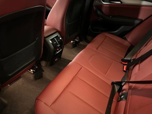 Used 2022 BMW X3 xDrive30i w/ M Sport Package 2 image 4