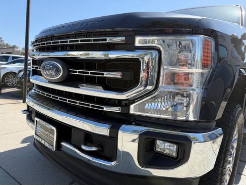 Used 2021 Ford F250 XLT w/ XLT Premium Package AWD/4WD image 19