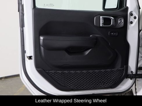 Used 2018 Jeep Wrangler Unlimited Sport S AWD/4WD image 17