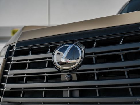 Used 2025 Lexus GX 550 550 Overtrail+ Mark Levinson A w/ Accessory Package (CT) image 33